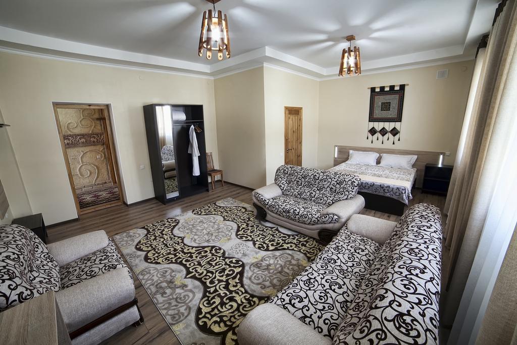 Ethno Boutique Hotel Osh Bilik gambar